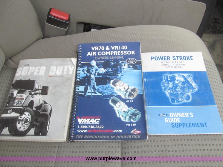 image for item F7313 2008 Ford F550 Super Duty XLT Crew Cab cab and chassis