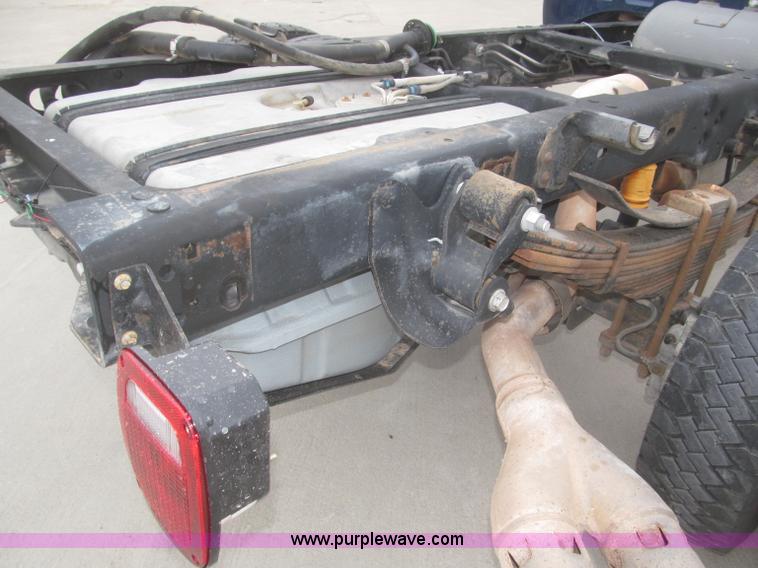 image for item F7313 2008 Ford F550 Super Duty XLT Crew Cab cab and chassis