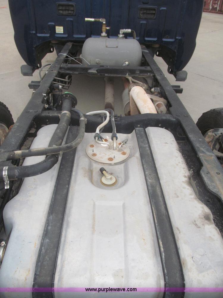 image for item F7313 2008 Ford F550 Super Duty XLT Crew Cab cab and chassis