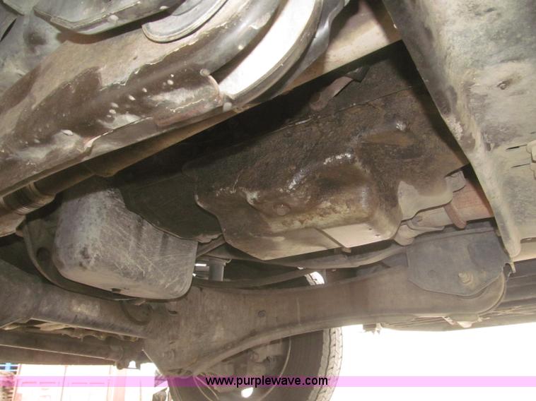 image for item F7313 2008 Ford F550 Super Duty XLT Crew Cab cab and chassis