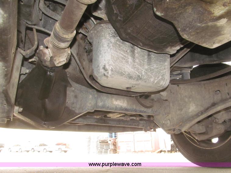 image for item F7313 2008 Ford F550 Super Duty XLT Crew Cab cab and chassis