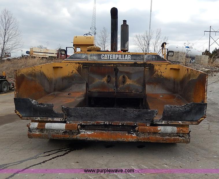 image for item H1342 2000 Caterpillar AP-1055B paver