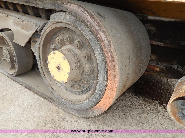 image for item H1342 2000 Caterpillar AP-1055B paver