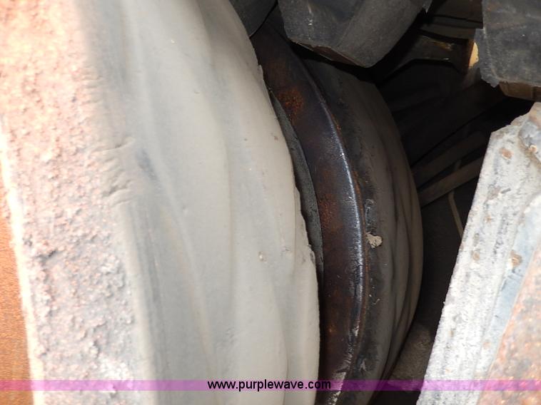 image for item H1342 2000 Caterpillar AP-1055B paver