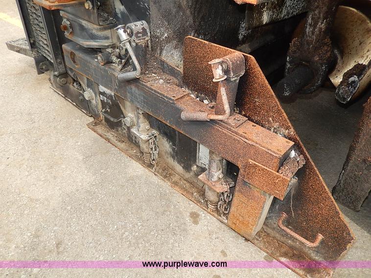 image for item H1342 2000 Caterpillar AP-1055B paver
