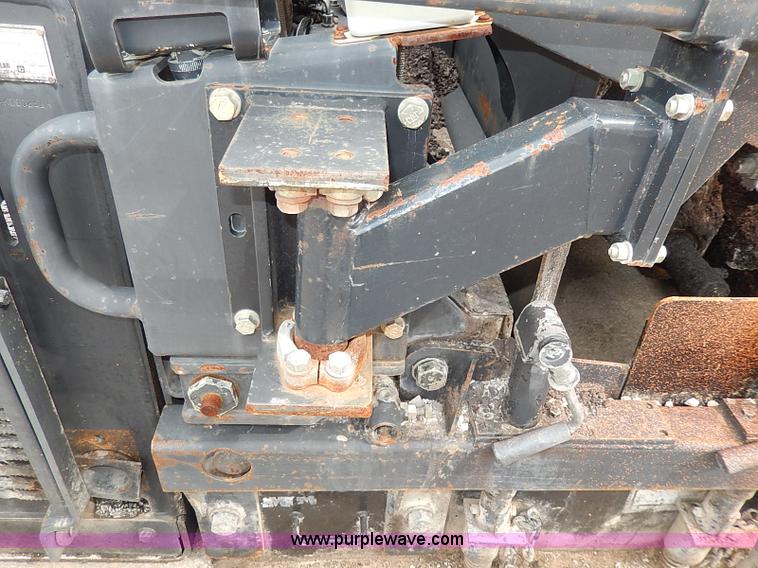 image for item H1342 2000 Caterpillar AP-1055B paver