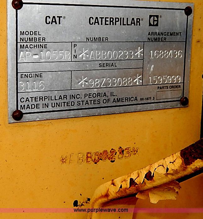 image for item H1342 2000 Caterpillar AP-1055B paver