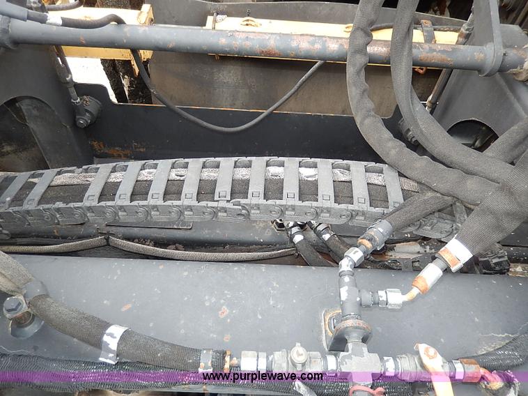 image for item H1342 2000 Caterpillar AP-1055B paver