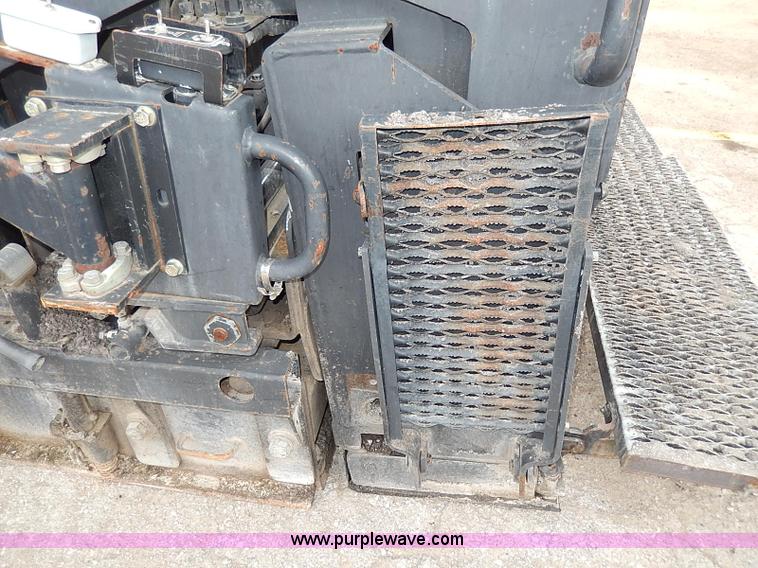 image for item H1342 2000 Caterpillar AP-1055B paver