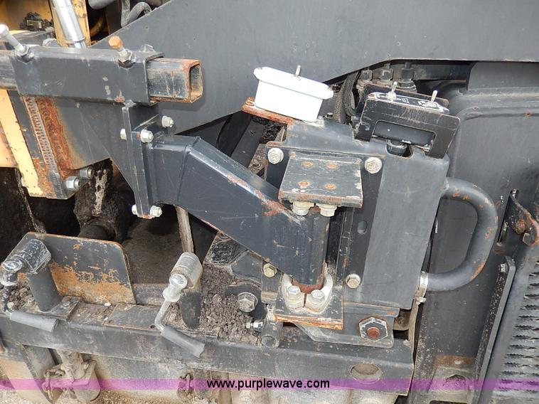 image for item H1342 2000 Caterpillar AP-1055B paver