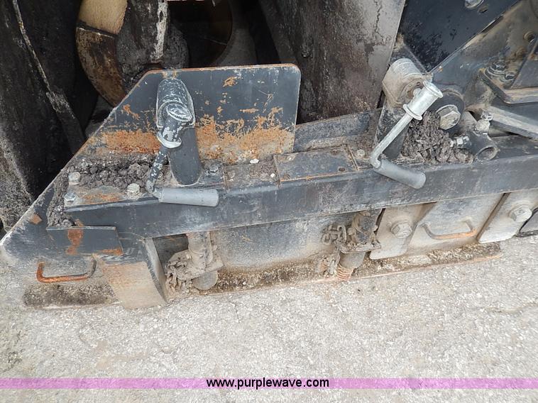 image for item H1342 2000 Caterpillar AP-1055B paver