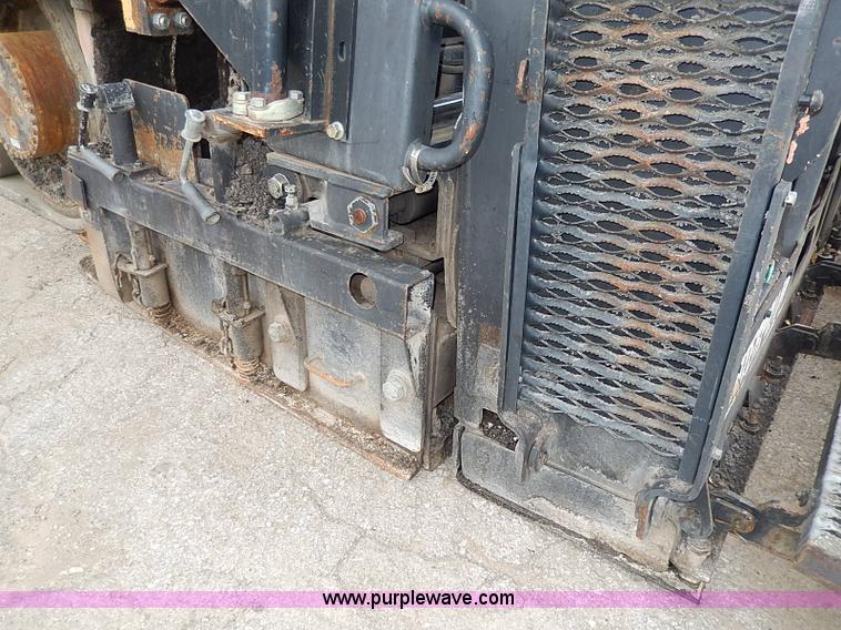 image for item H1342 2000 Caterpillar AP-1055B paver