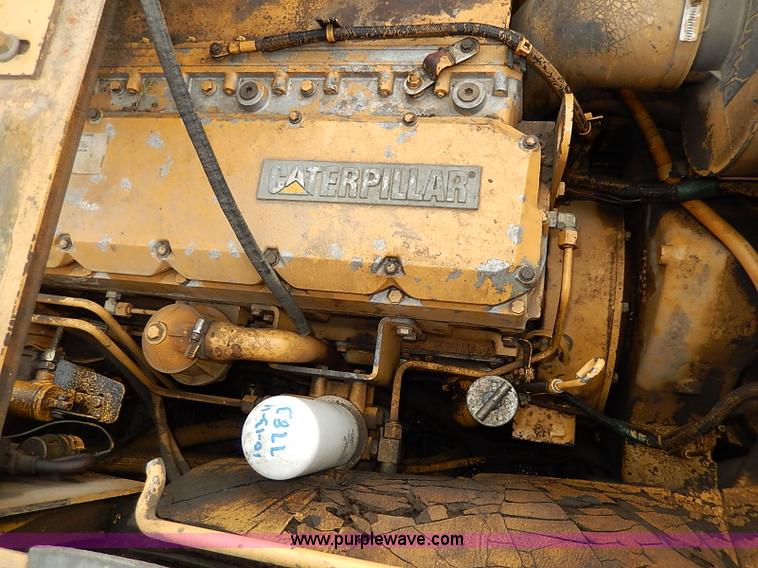 image for item H1342 2000 Caterpillar AP-1055B paver