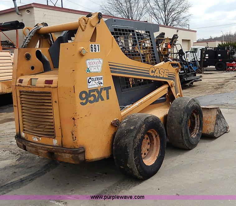 image for item H1343 1998 Case 95XT skid steer