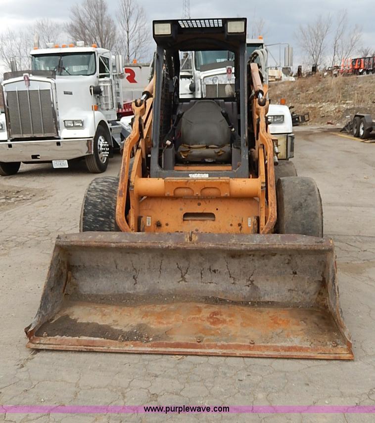 image for item H1344 2004 Case 90XT skid steer