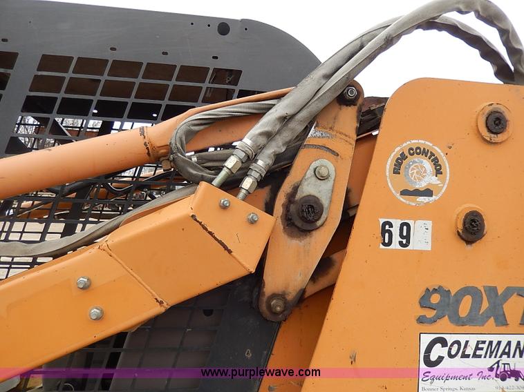image for item H1344 2004 Case 90XT skid steer