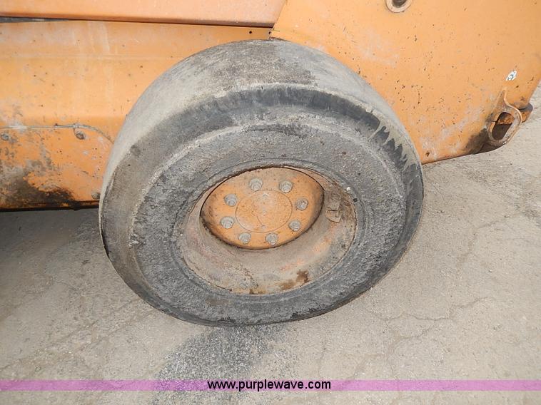 image for item H1344 2004 Case 90XT skid steer