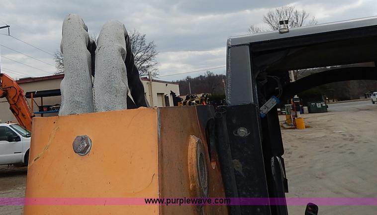 image for item H1344 2004 Case 90XT skid steer