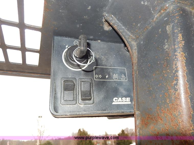 image for item H1344 2004 Case 90XT skid steer