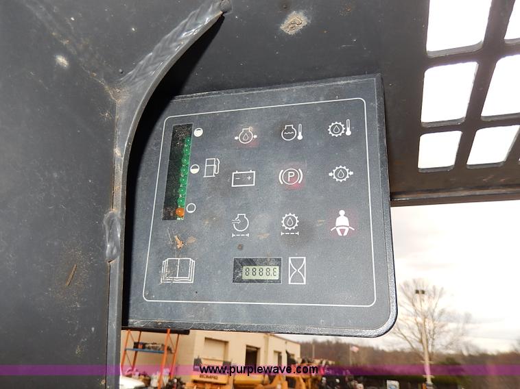 image for item H1344 2004 Case 90XT skid steer