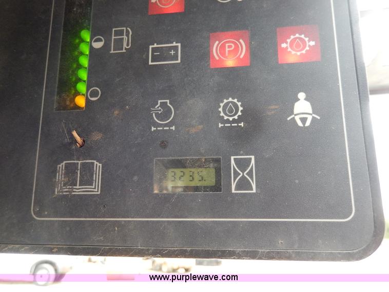 image for item H1344 2004 Case 90XT skid steer