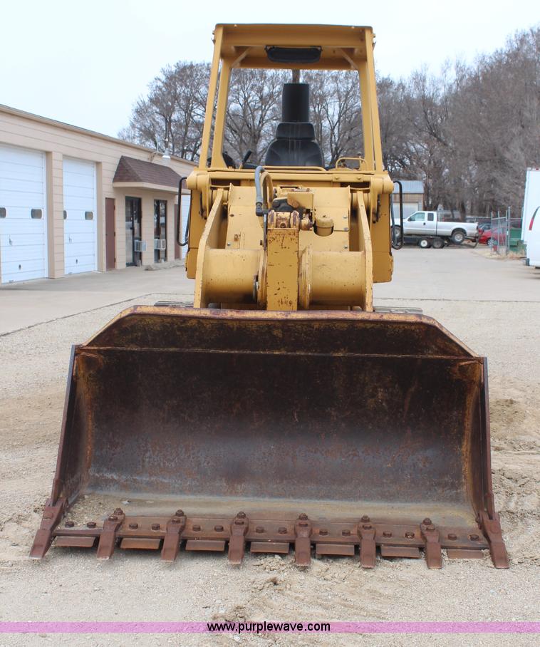 image for item H6235 1986 Caterpillar 943 track loader