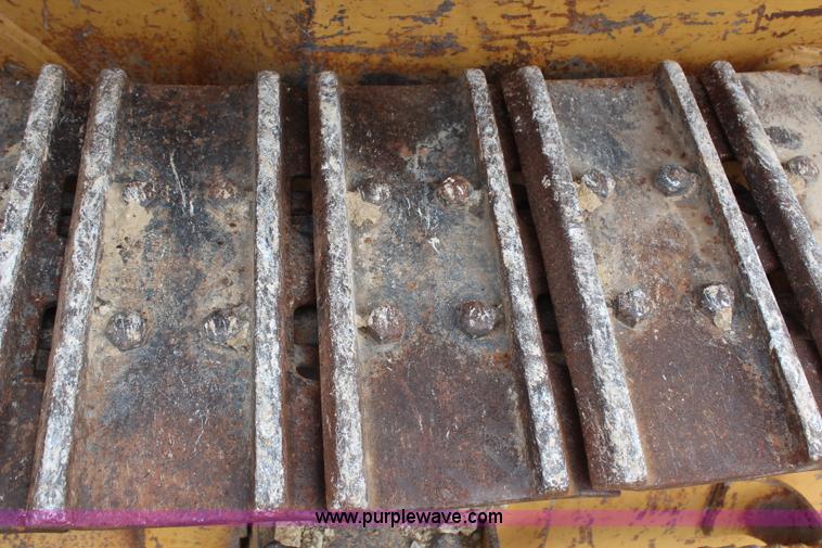 image for item H6235 1986 Caterpillar 943 track loader