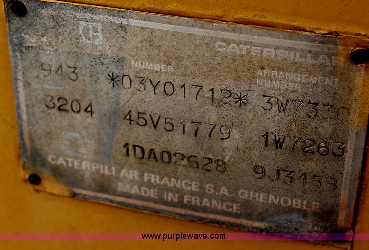 image for item H6235 1986 Caterpillar 943 track loader