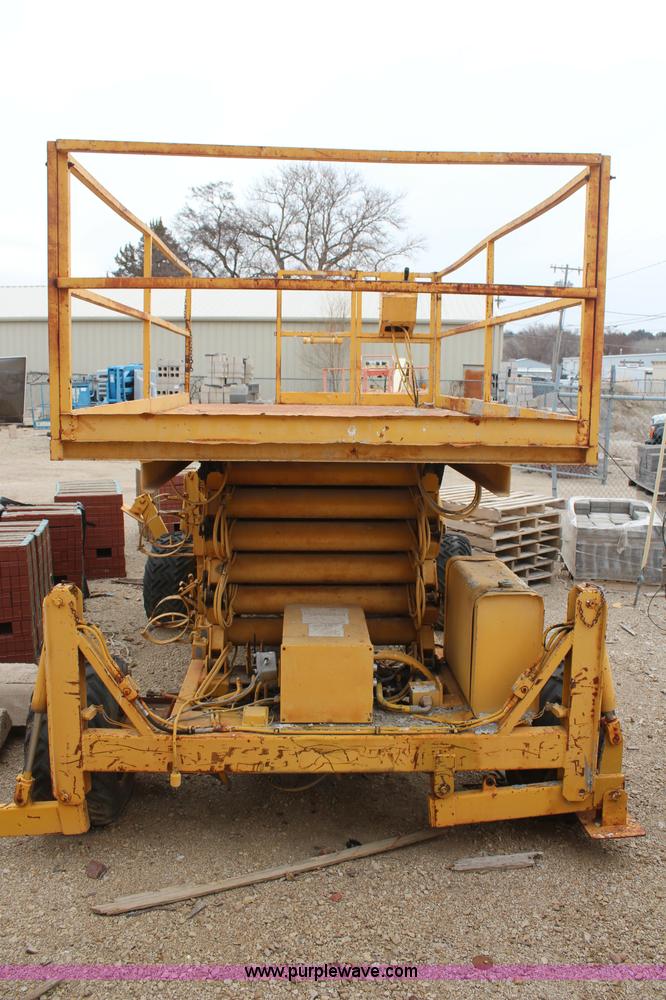 image for item H6240 Simon RT3715 scissor lift