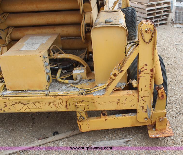 image for item H6240 Simon RT3715 scissor lift