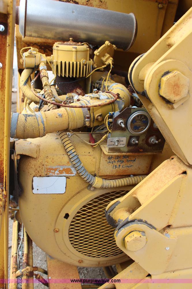 image for item H6240 Simon RT3715 scissor lift