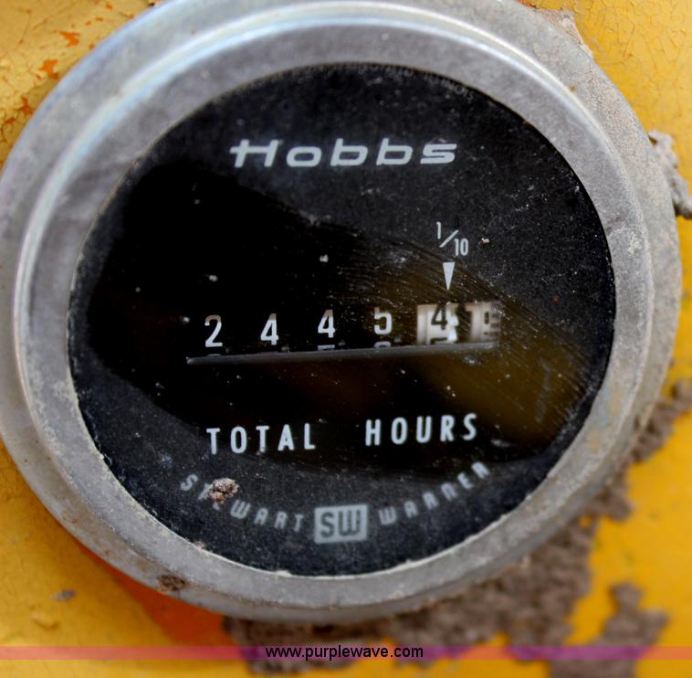 image for item H6240 Simon RT3715 scissor lift