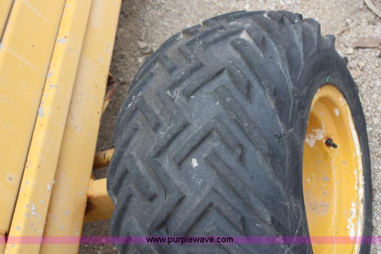 image for item H6240 Simon RT3715 scissor lift