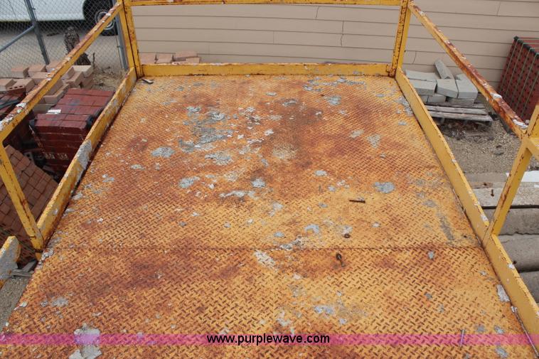 image for item H6240 Simon RT3715 scissor lift