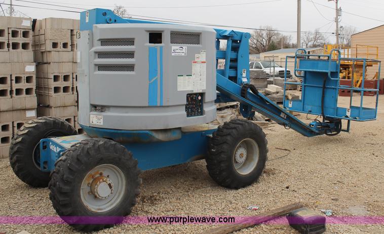 image for item H6241 1995 Genie Z45/22 boom lift