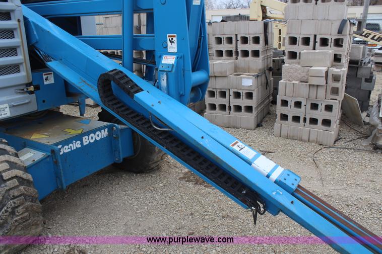 image for item H6241 1995 Genie Z45/22 boom lift