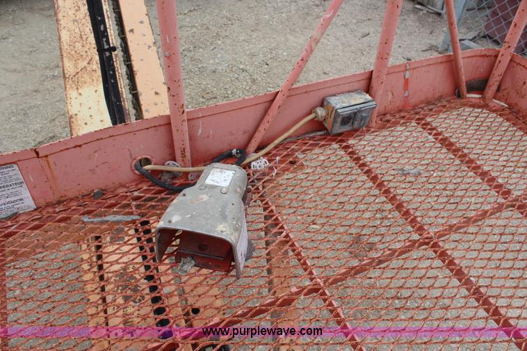 image for item H6242 1996 JLG 60HA boom lift