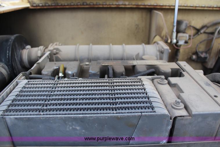 image for item H6242 1996 JLG 60HA boom lift