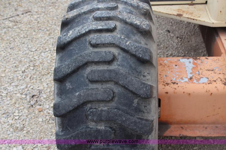 image for item H6242 1996 JLG 60HA boom lift