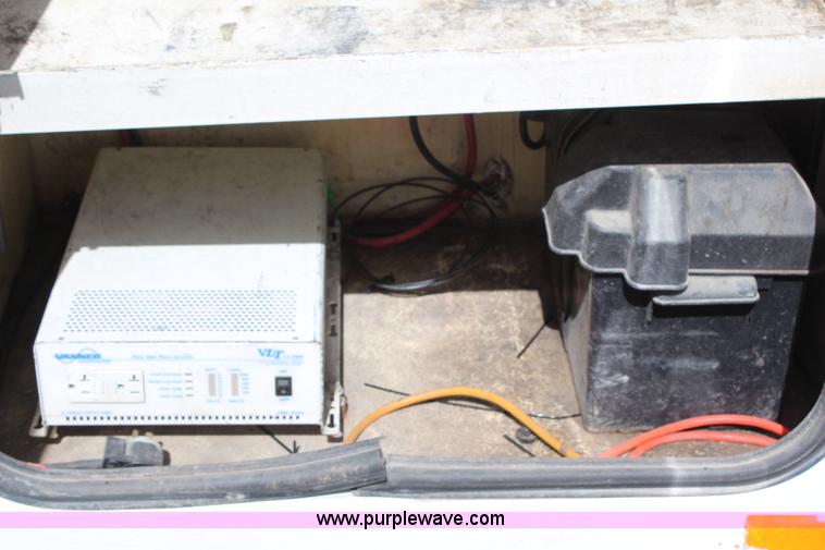 image for item H6246 2003 Ford F550 XL bucket truck