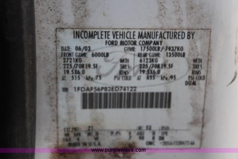 image for item H6246 2003 Ford F550 XL bucket truck