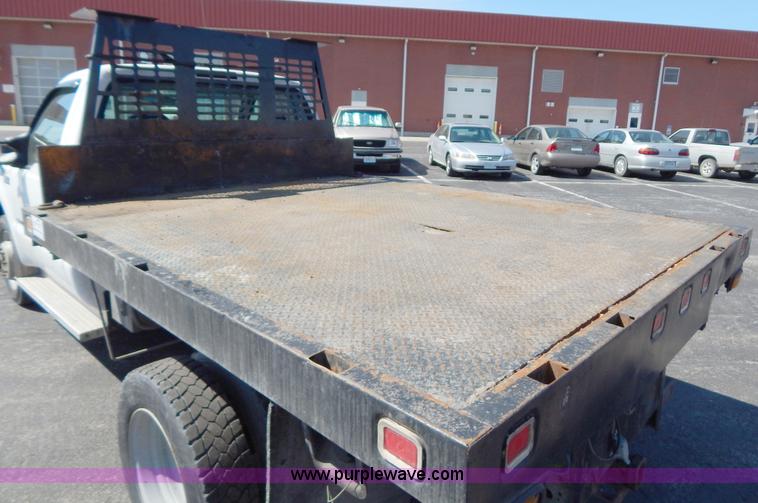 image for item I1085 2002 Ford F550 dump bed truck