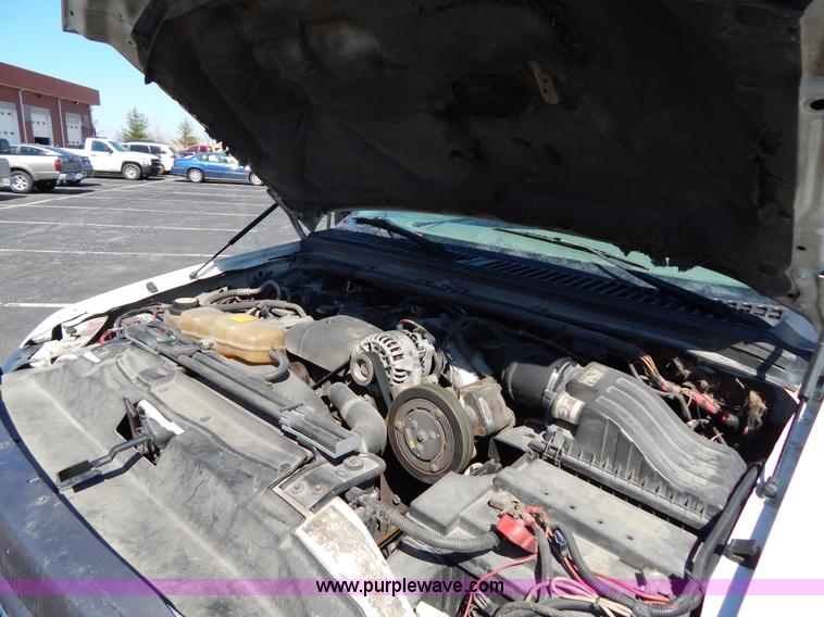 image for item I1085 2002 Ford F550 dump bed truck