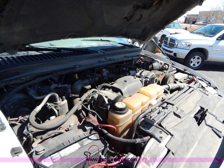 image for item I1085 2002 Ford F550 dump bed truck