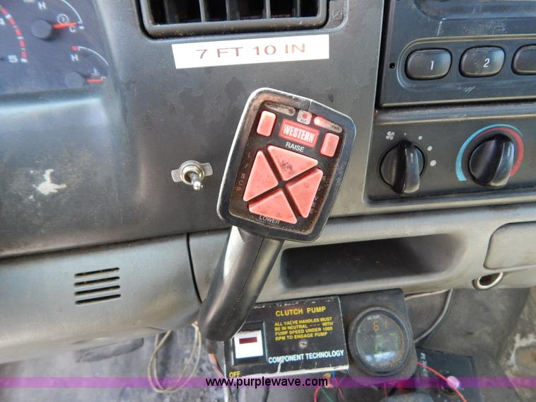 image for item I1085 2002 Ford F550 dump bed truck