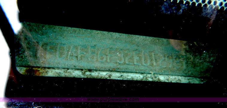 image for item I1085 2002 Ford F550 dump bed truck