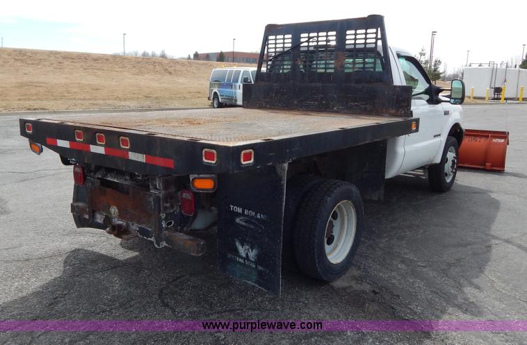image for item I1087 2002 Ford F550 dump truck