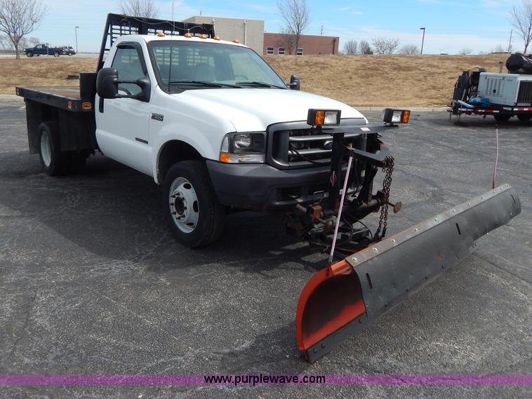 image for item I1087 2002 Ford F550 dump truck