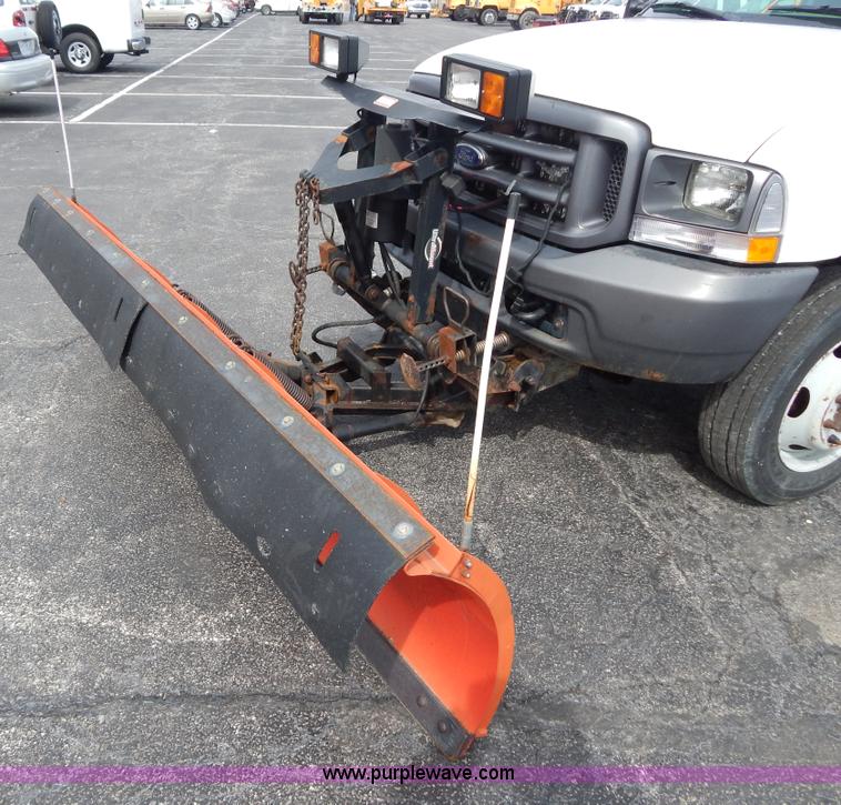 image for item I1087 2002 Ford F550 dump truck