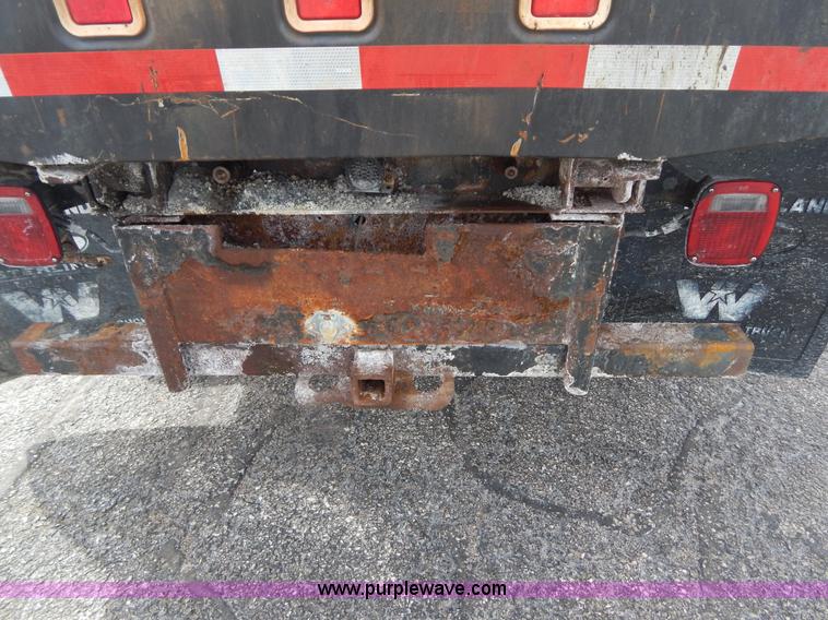 image for item I1087 2002 Ford F550 dump truck